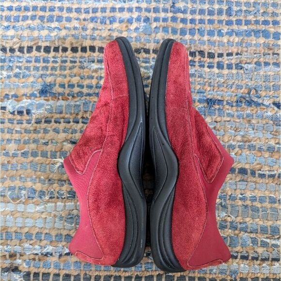 Red Suede Slip On Loafers 7.5 Walking Shoes Comfort Cushion Slip On Royalcore Ro - Picture 6 of 9